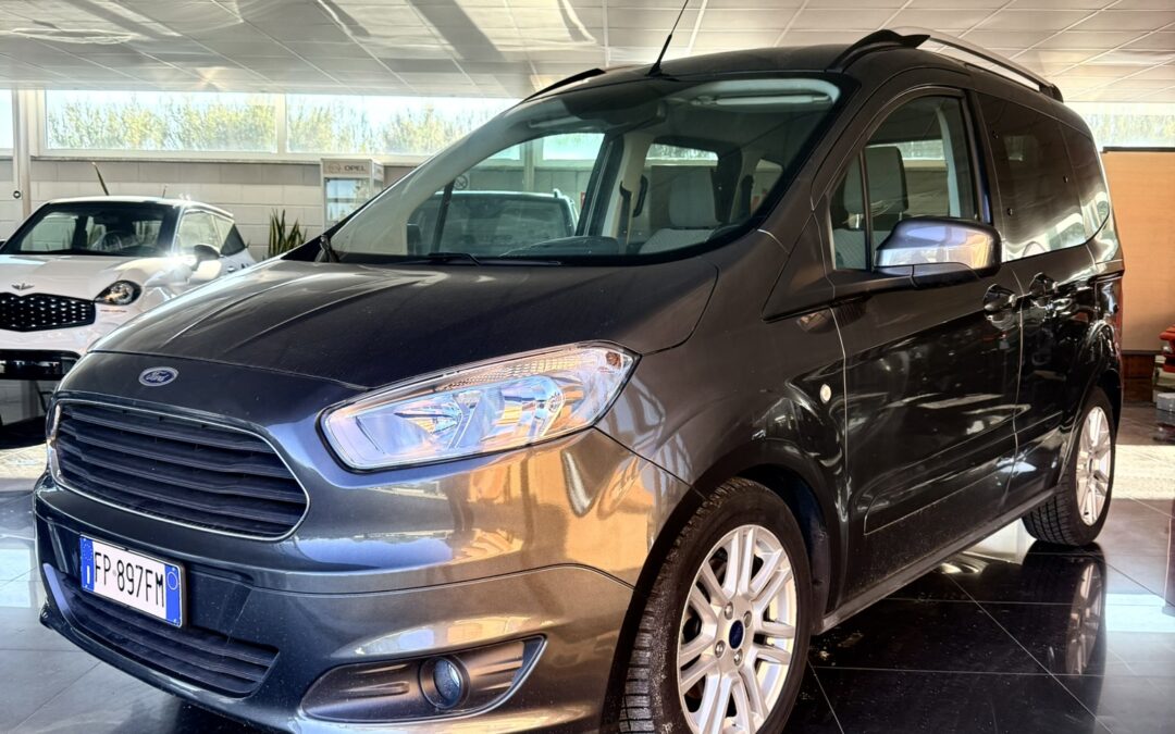 Ford Tourneo Courier 1.5 TDCI 75 CV Titanium km 75804 (anno 2018) 13.500€