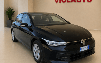 Volkswagen Golf 2.0 TDI 115 CV SCR LIFE km 22885 (anno 2025) 25.900€