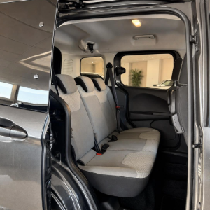 Ford Tourneo Courier 1.5 TDCI 75 CV Titanium